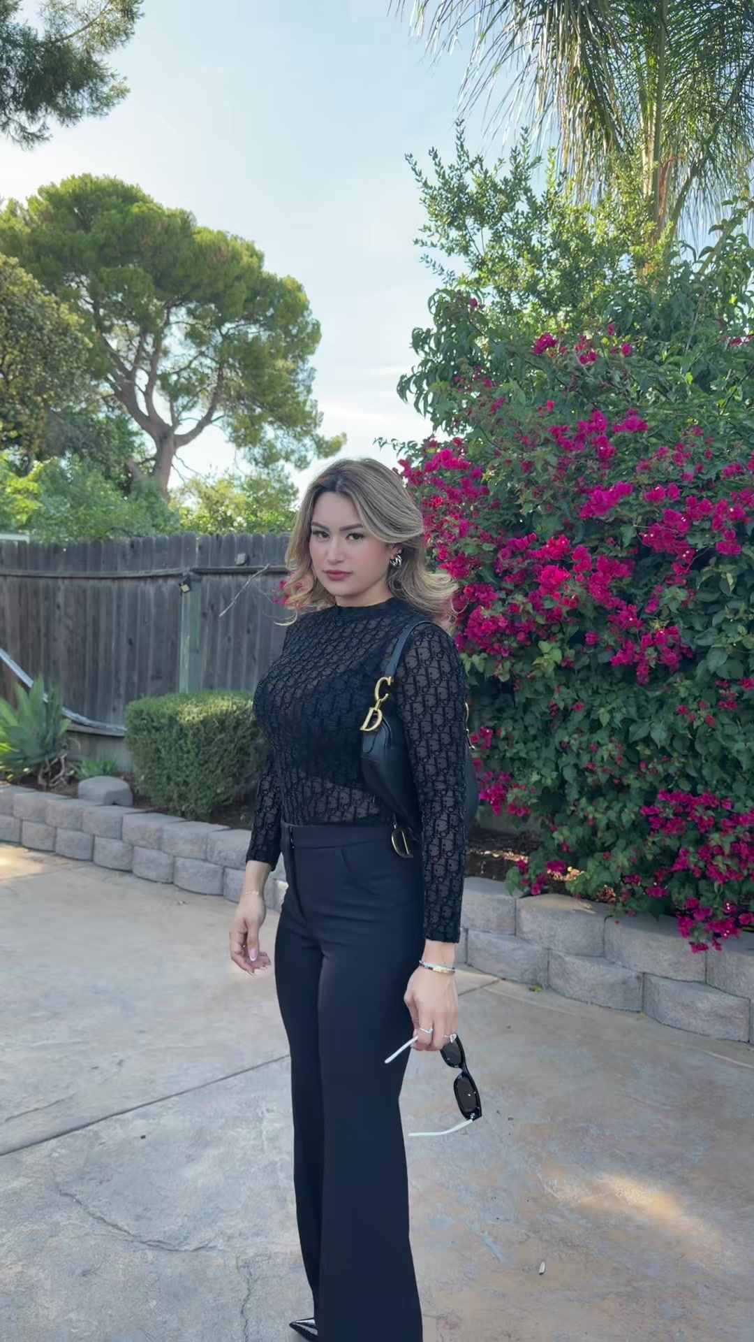 @Alondrix sexy curves