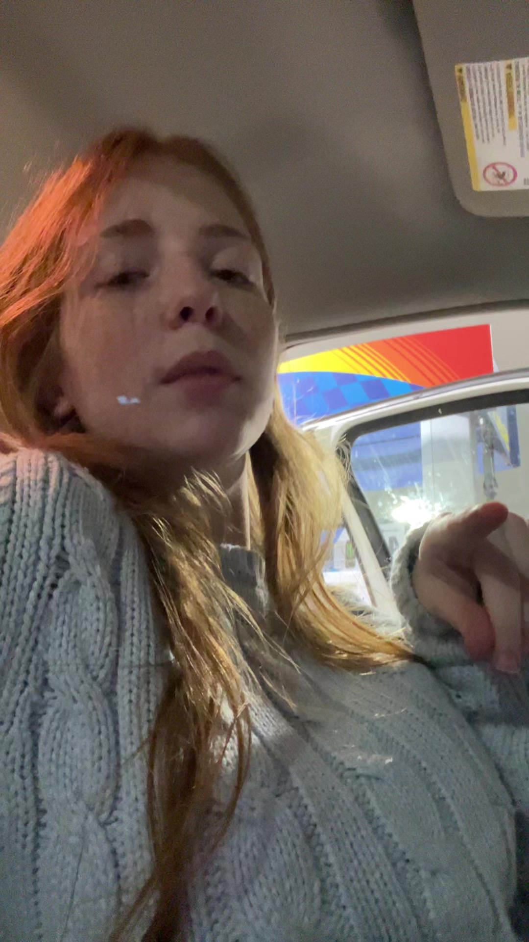 @👅