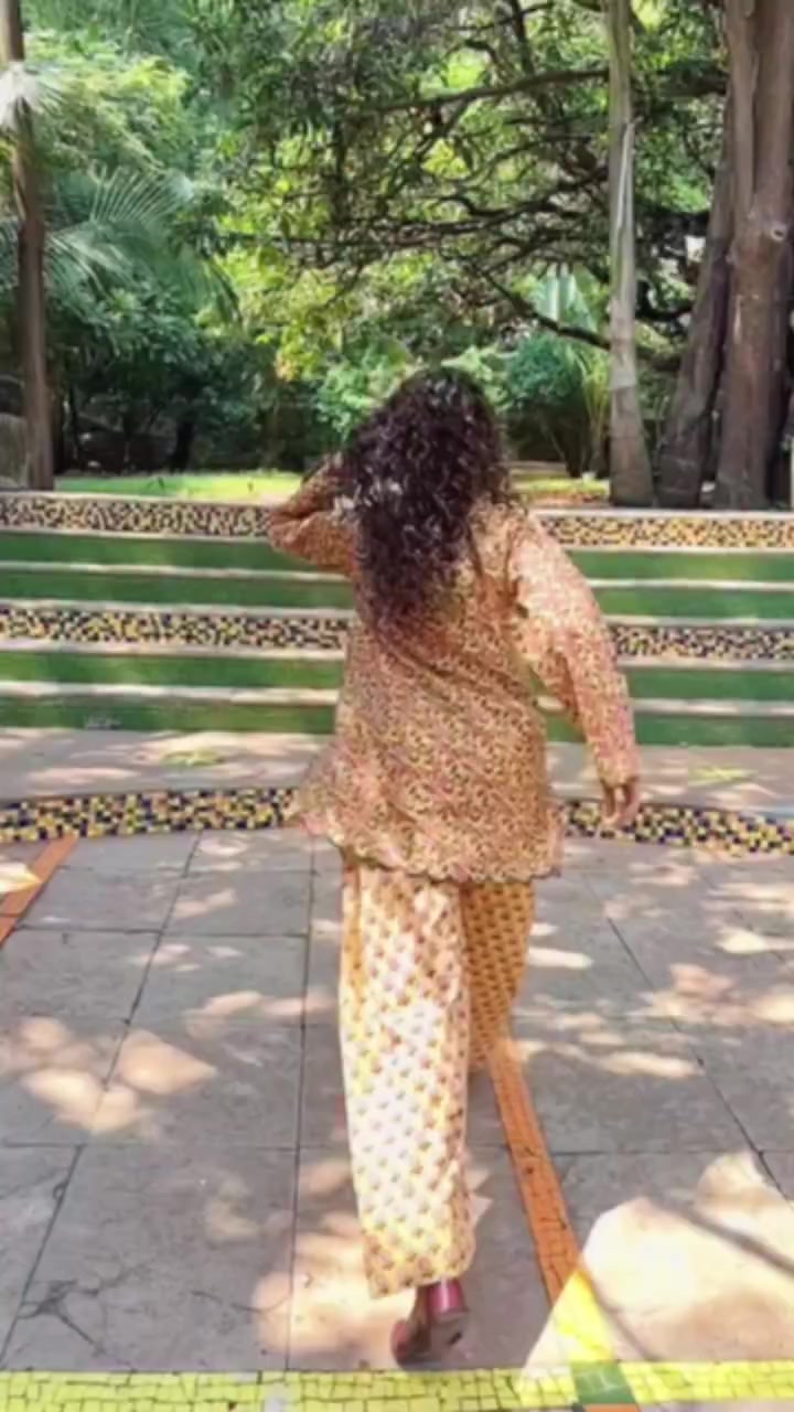 @🍂Surbhi Chandna🍂