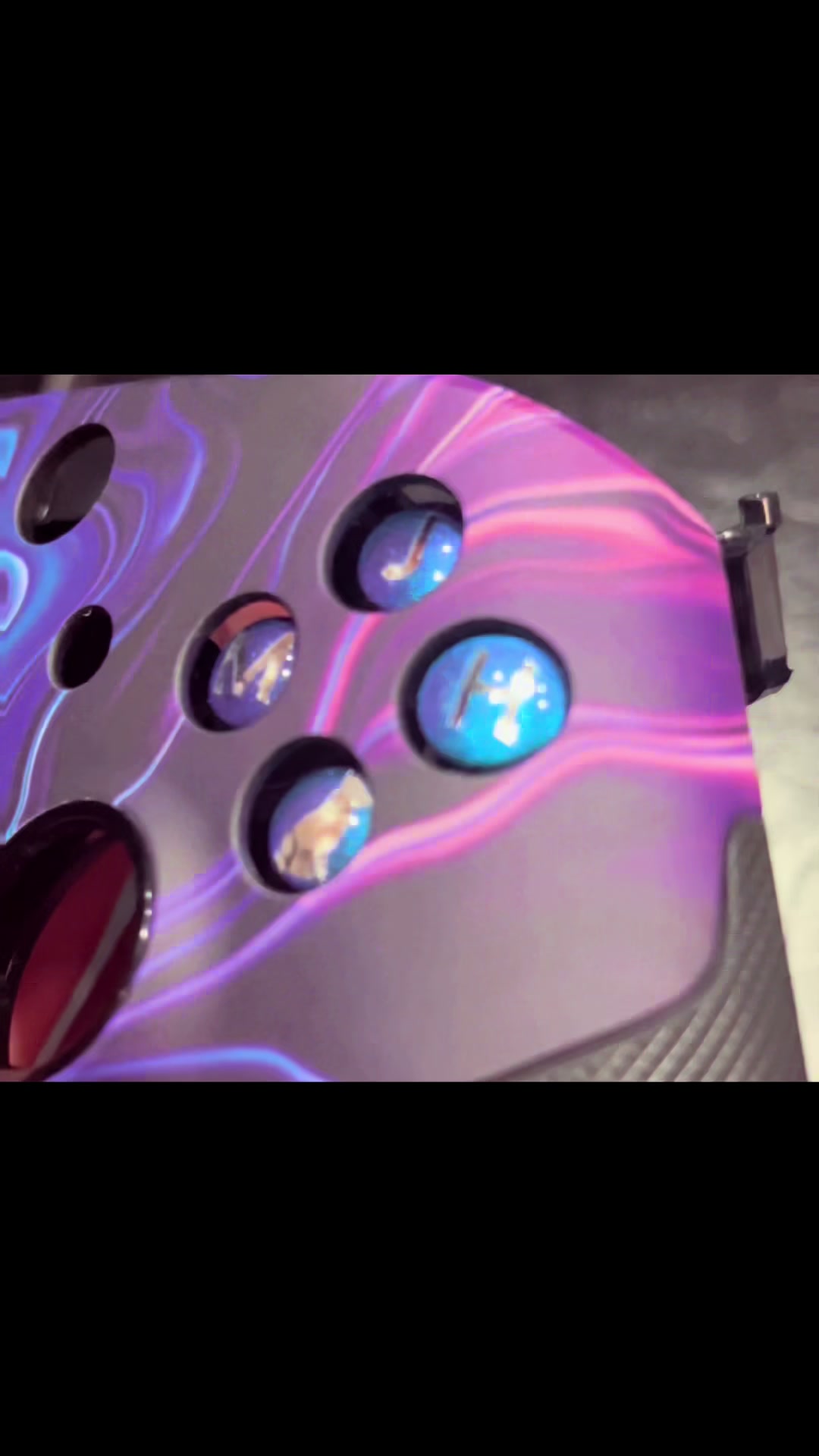 @Gratata Controllers