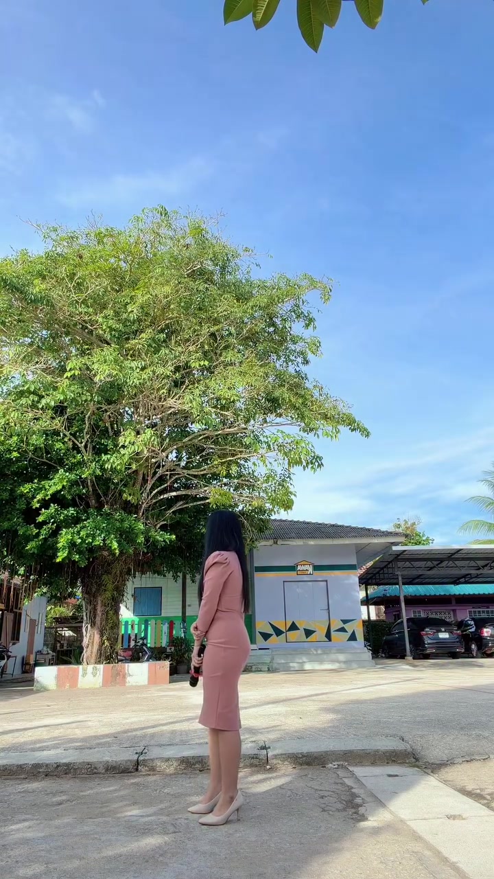 @มน