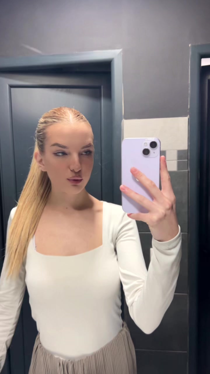 @Sara👻