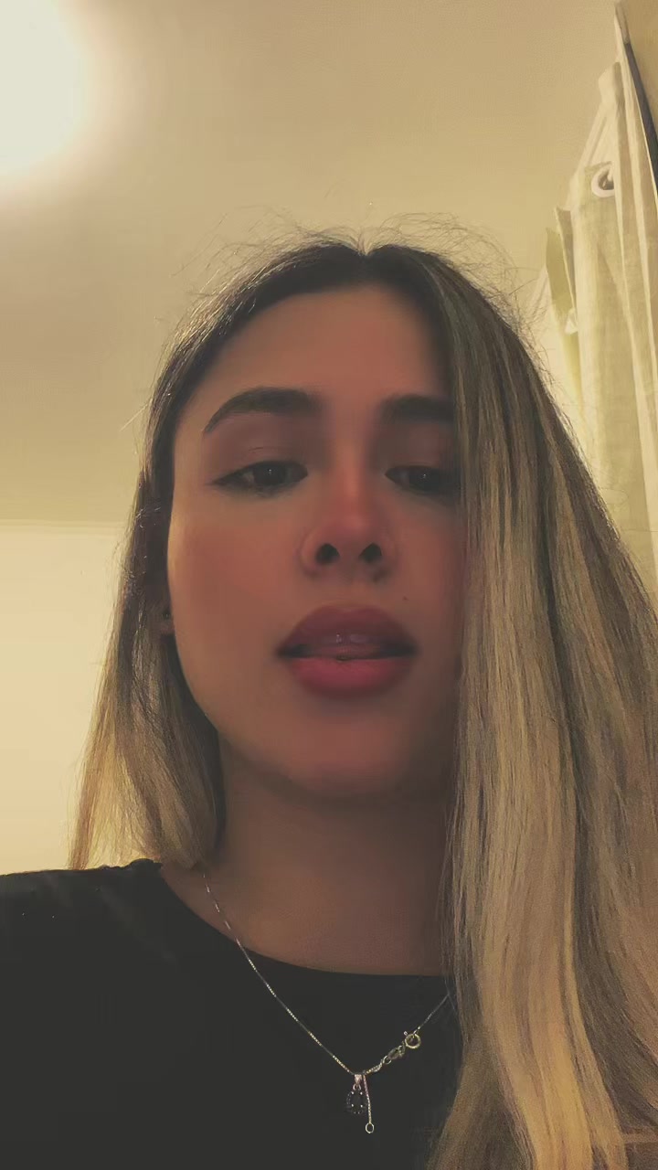 @Jennifer Lorrana 🐝