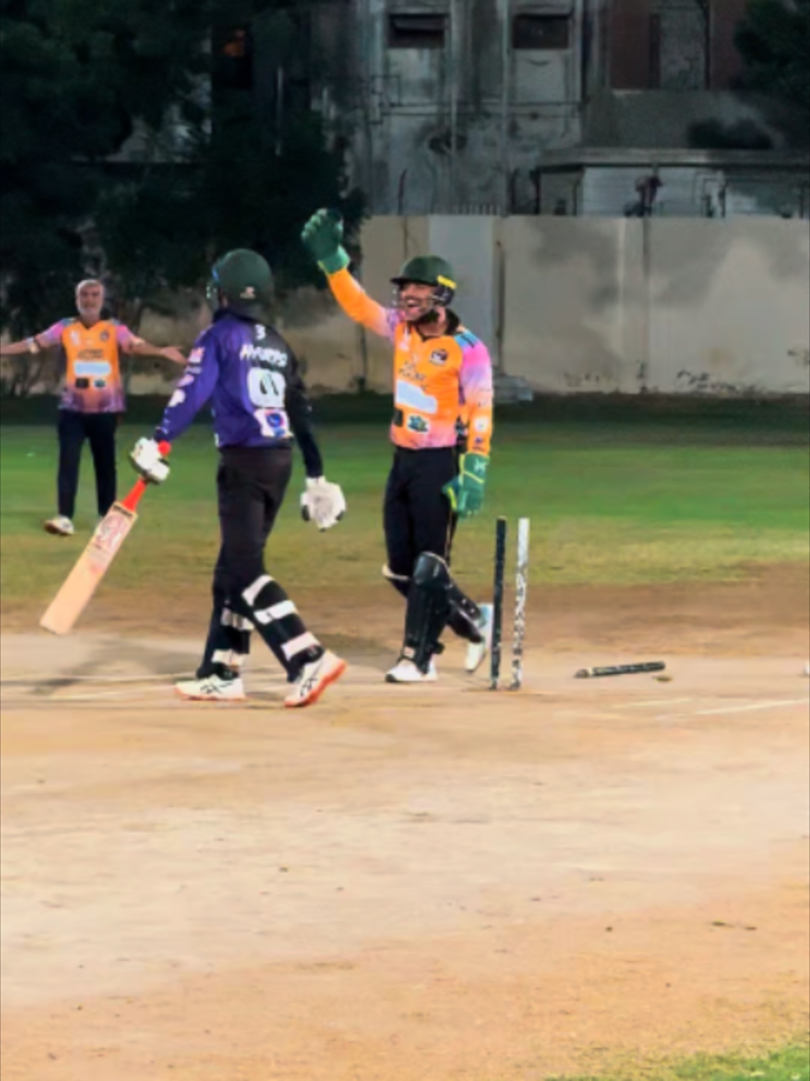 @Escribir Cricket Club
