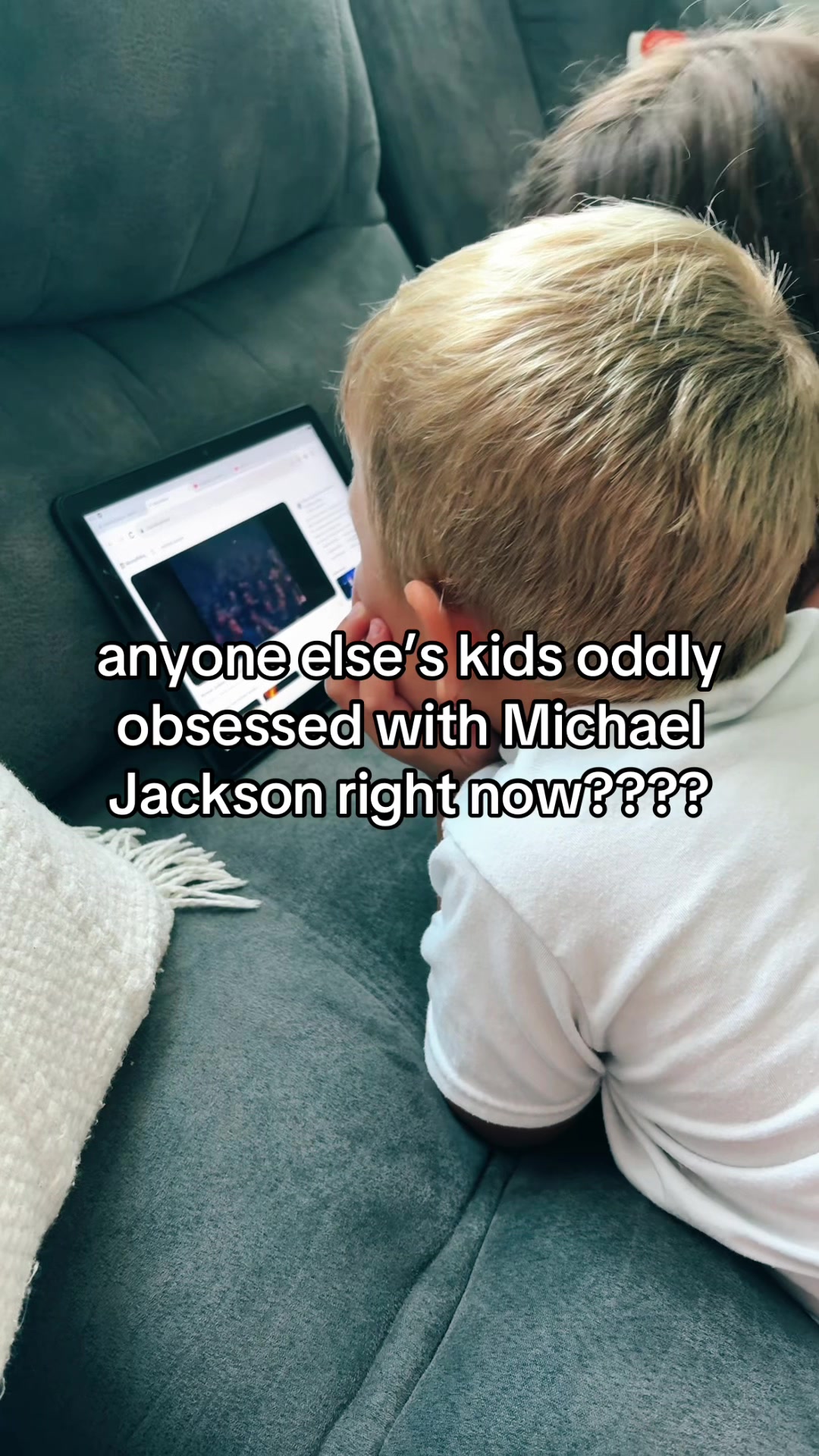 @millennialmomshell
