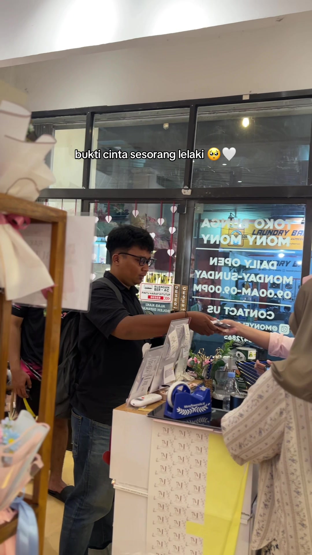 @monyflowersolo