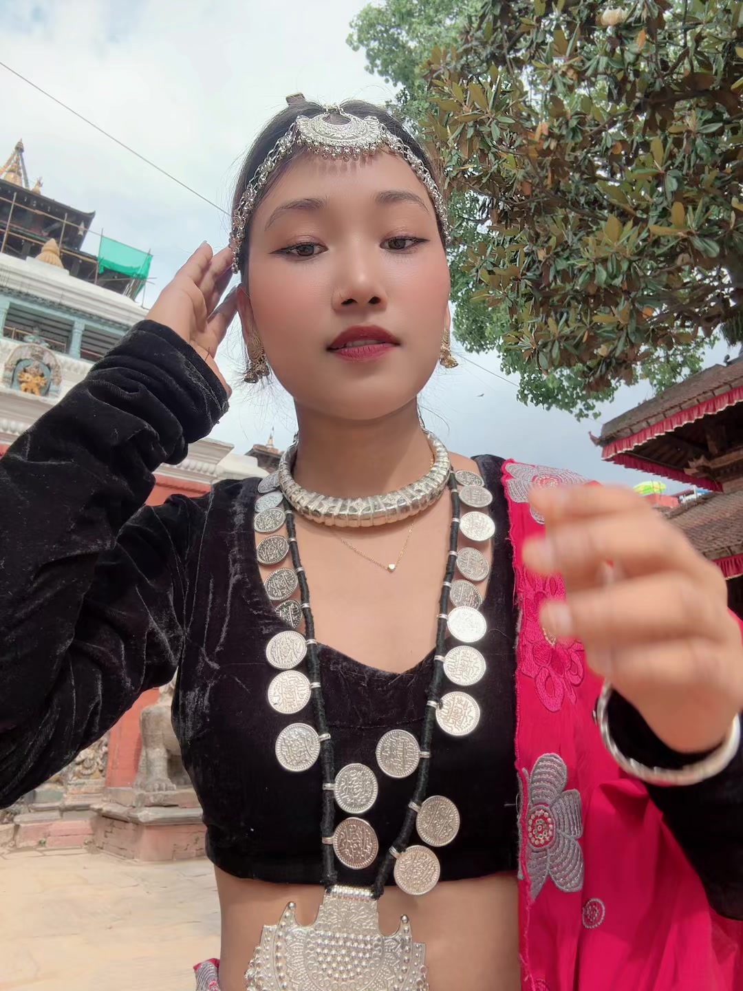 @ALPANA:🖤