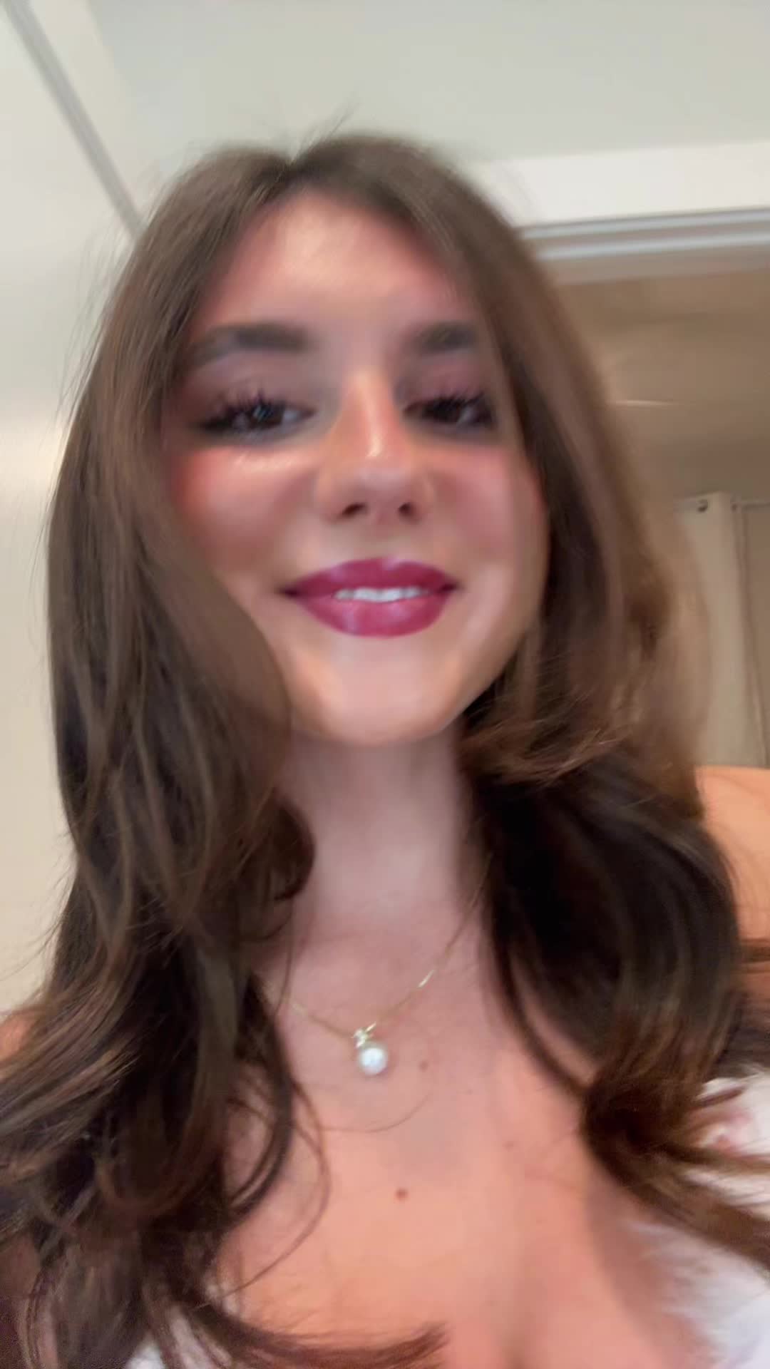 @Bella