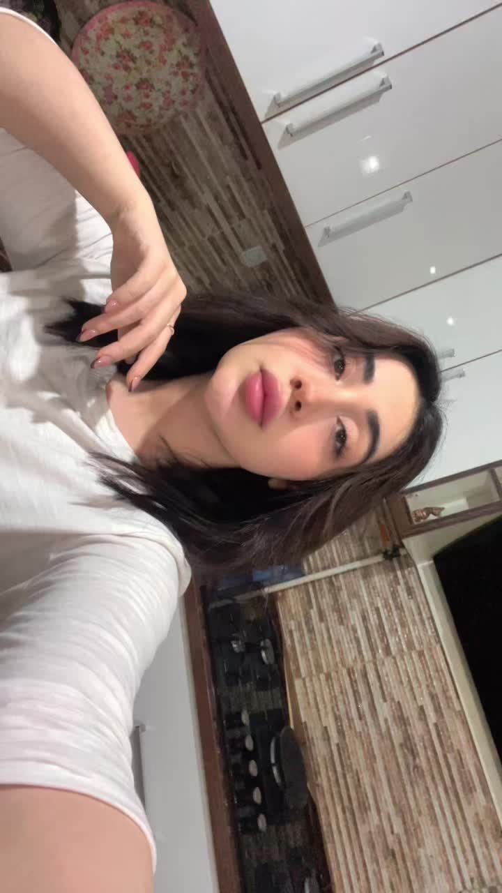 @melikazangene