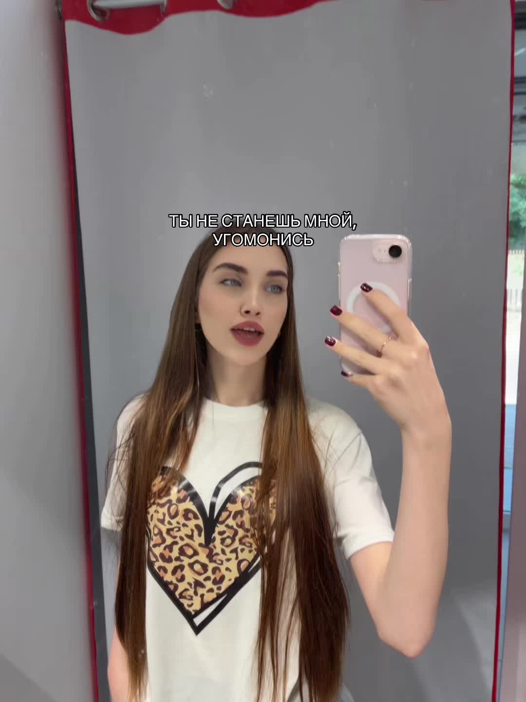 @viiora000