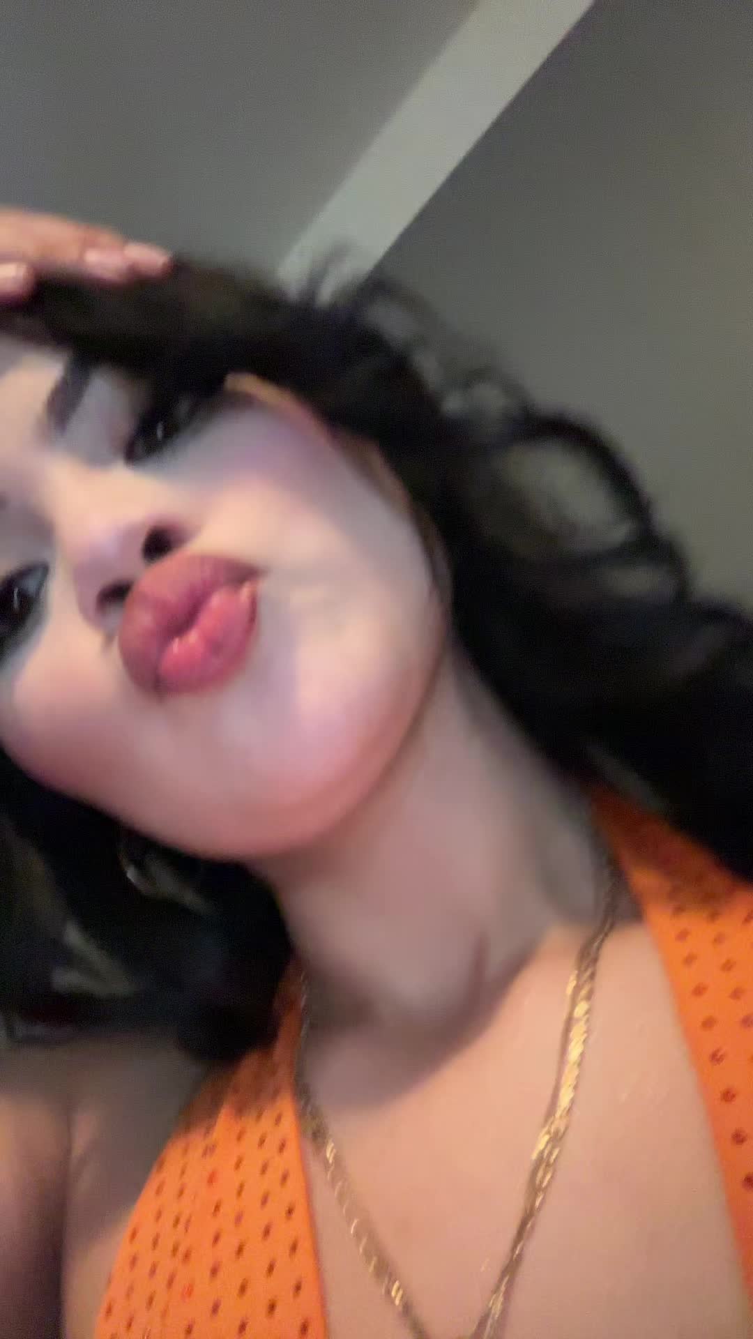 @🦢