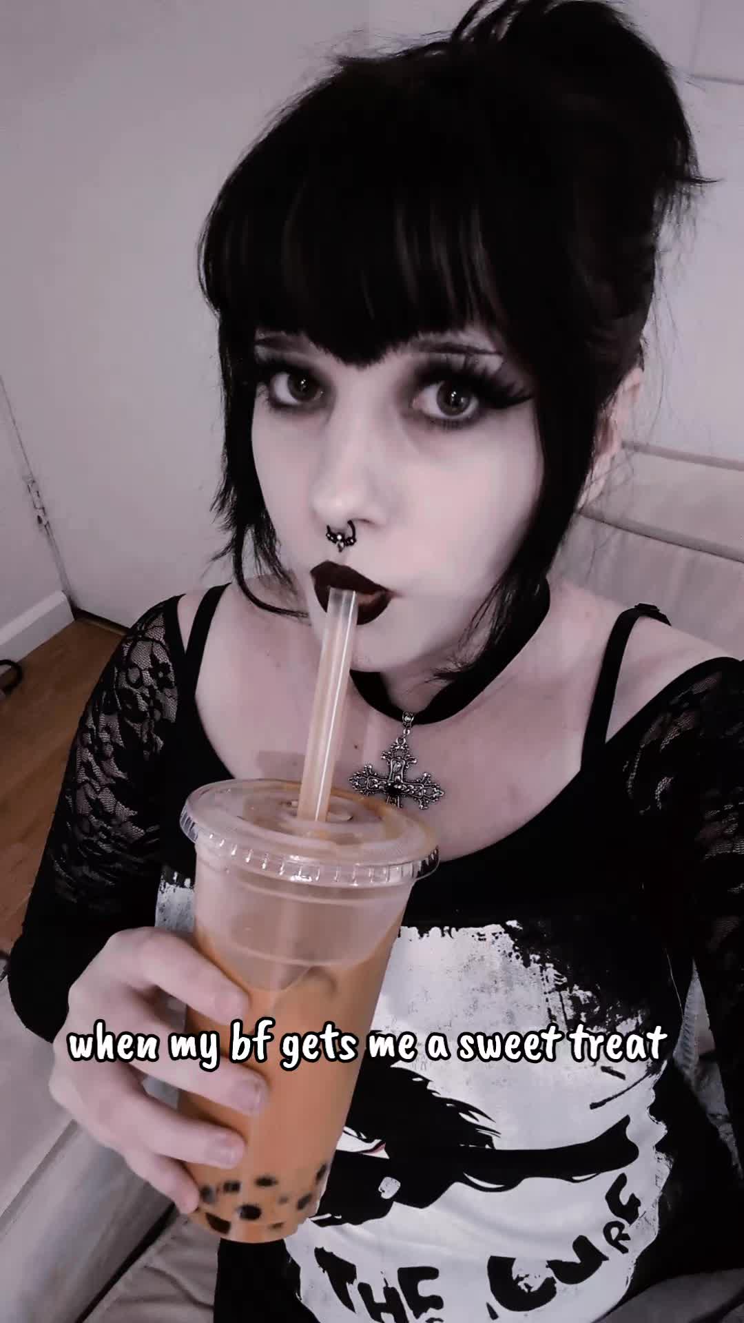 @♱ 𝐫𝐞𝐧 ♱ | ɪɢ: ᴠᴀᴍᴘʀᴇɴ_
