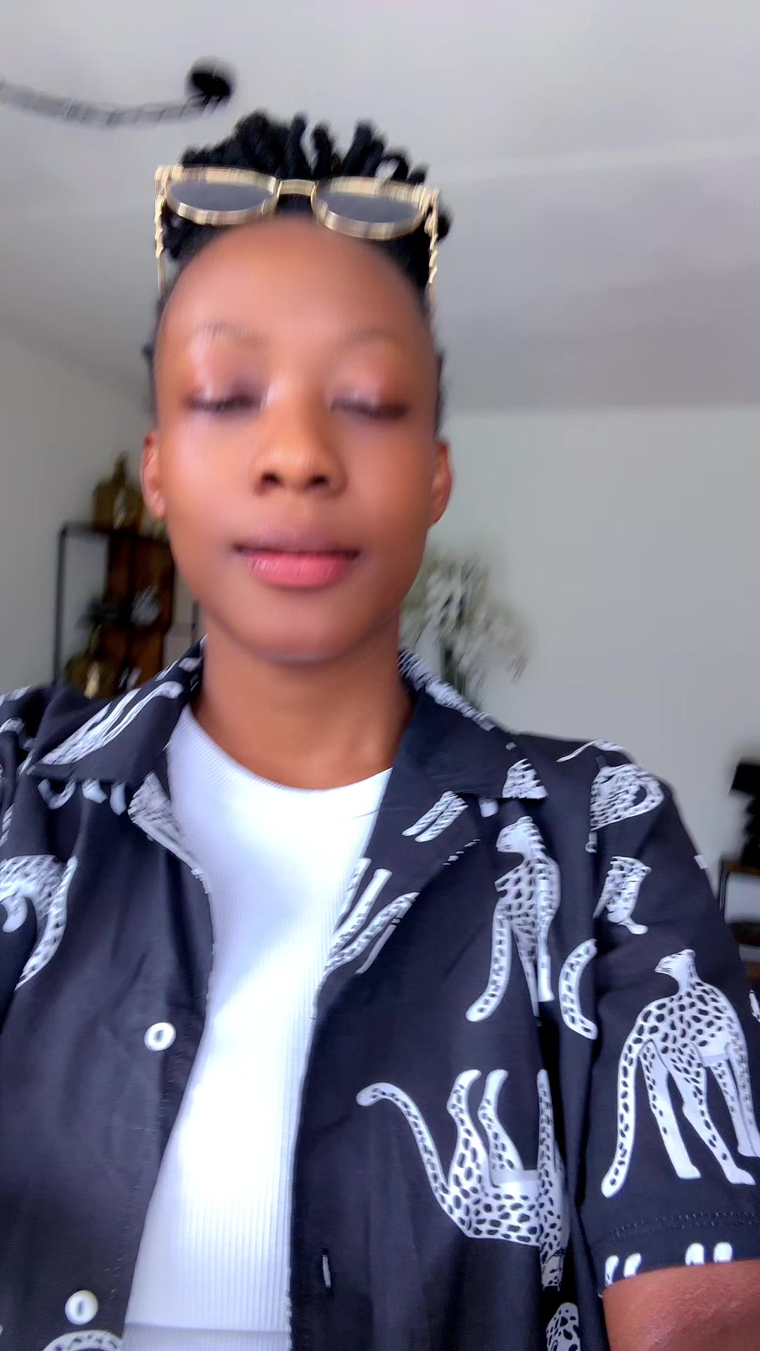@𝗕𝗥𝗘𝗘☑️