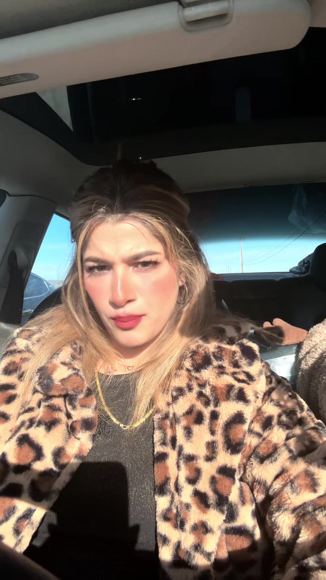 @👑 𝓤𝓢𝓐 𝓠𝓾𝓮𝓮𝓷 👑
