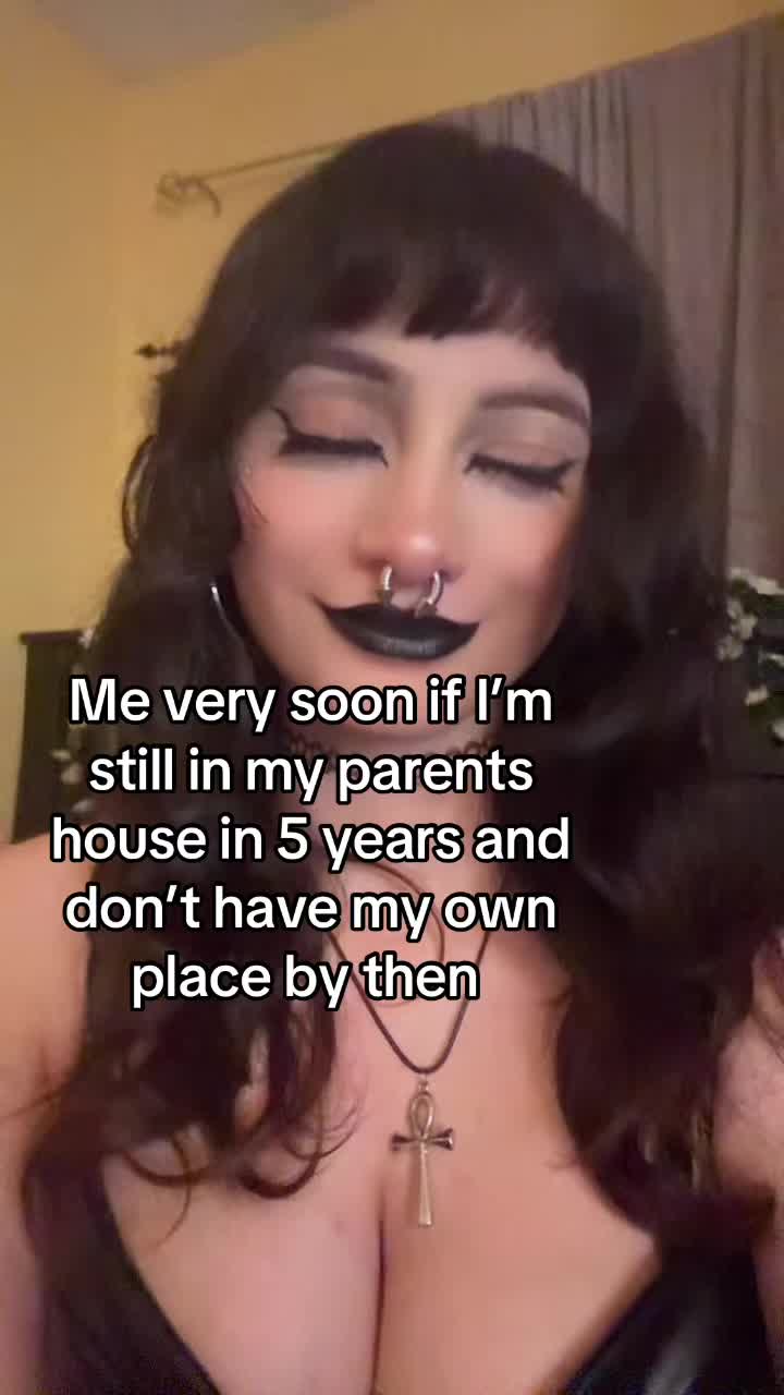 @Ava