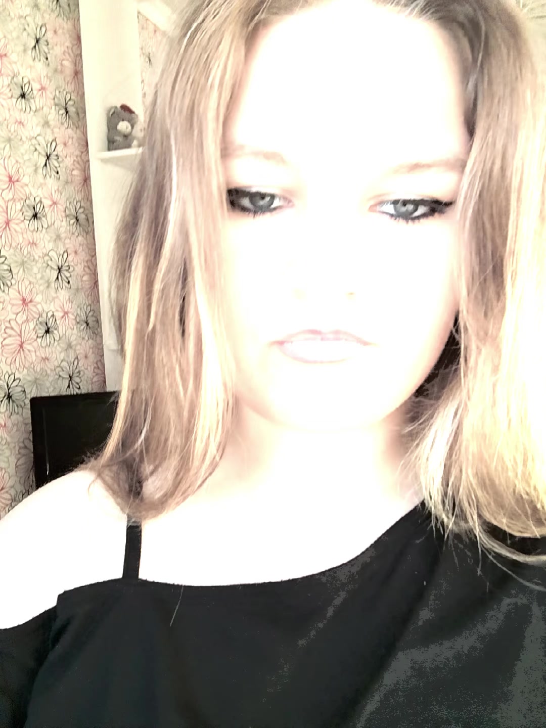 @🍷