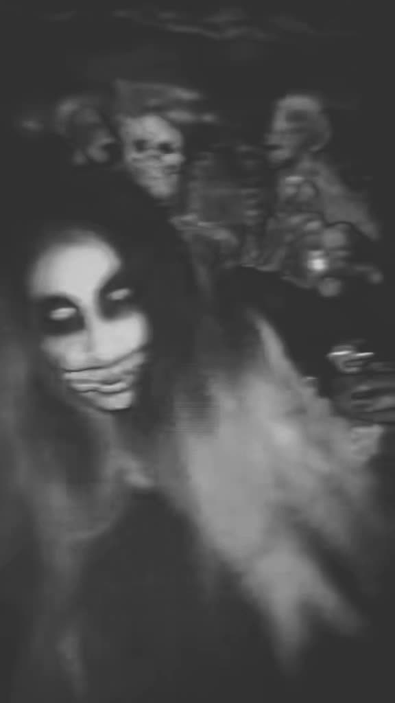 @DarkWonderland