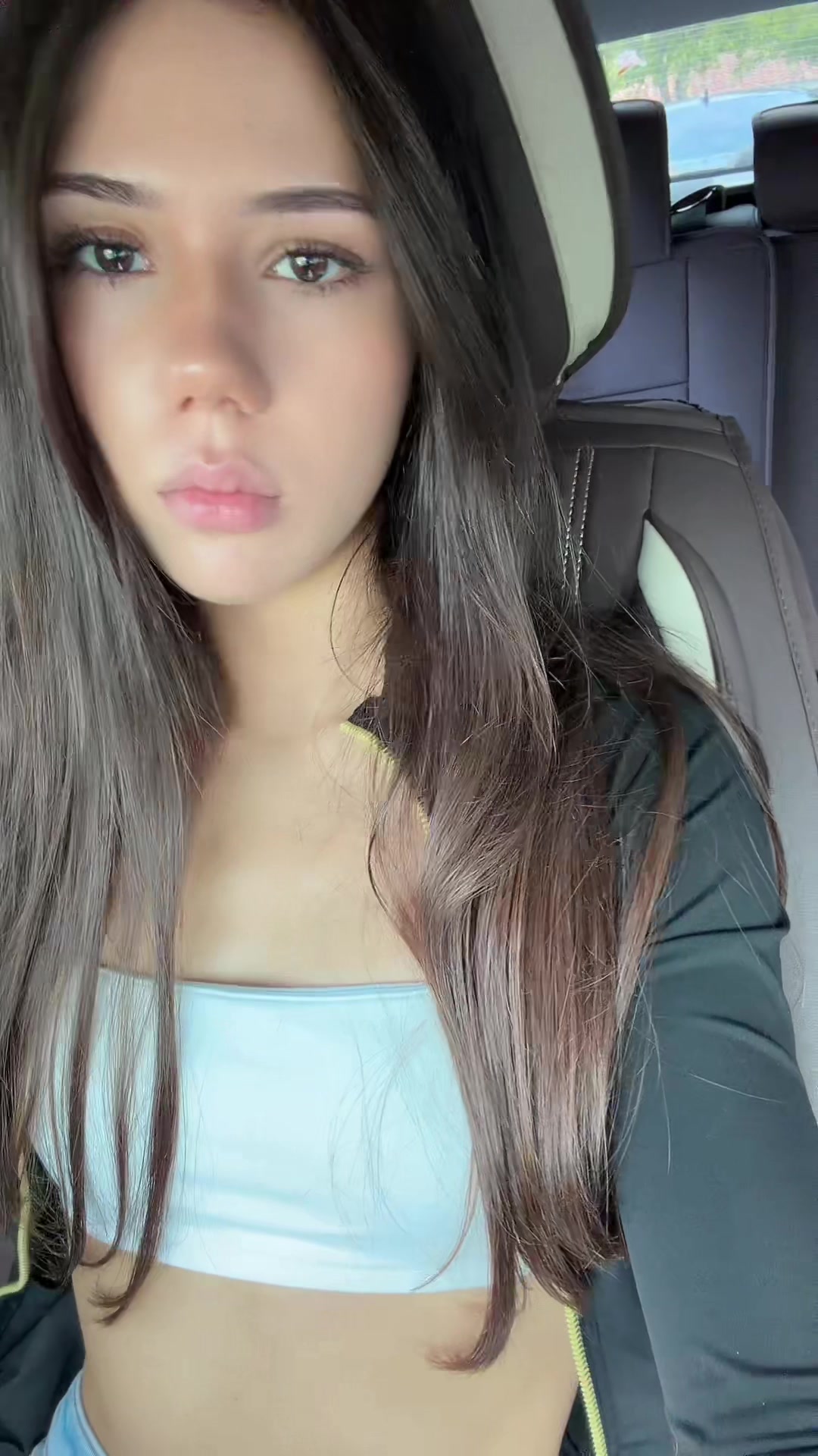@dominichka