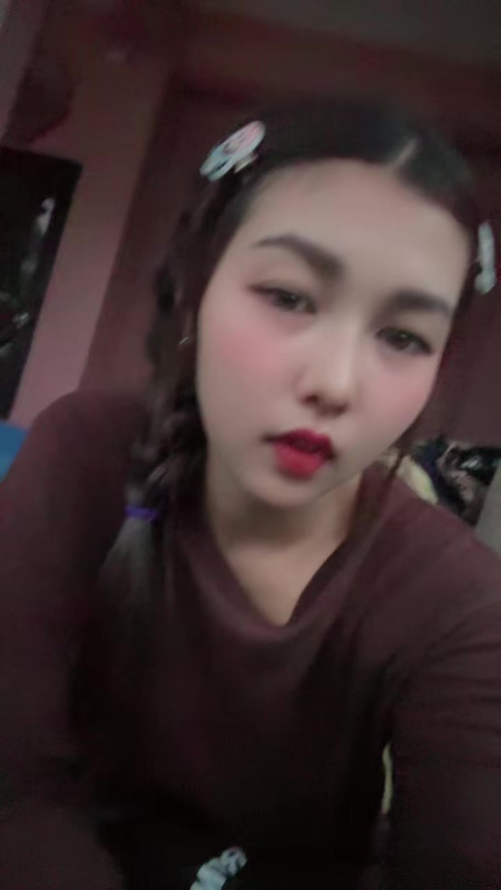 @Chompoo