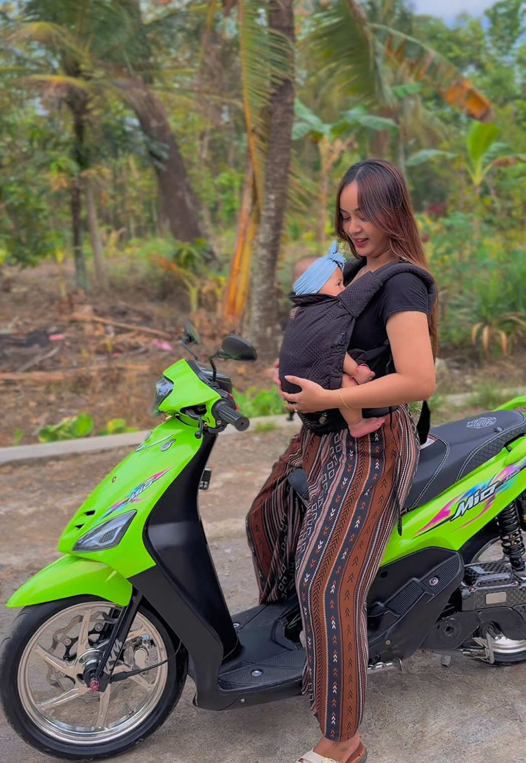 @anyadhina_