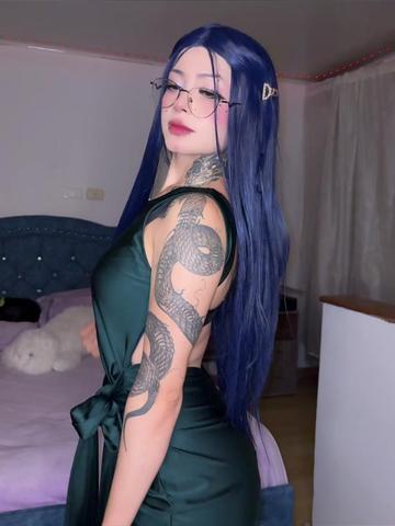 @Cute_loree