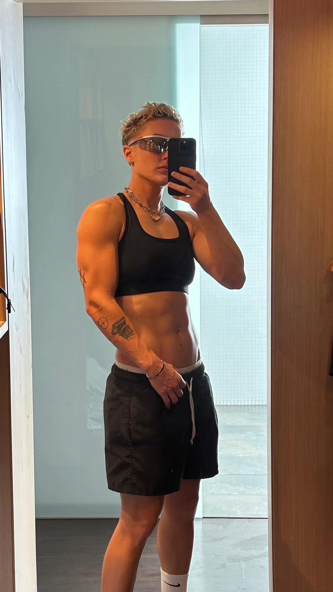 @momomuscle