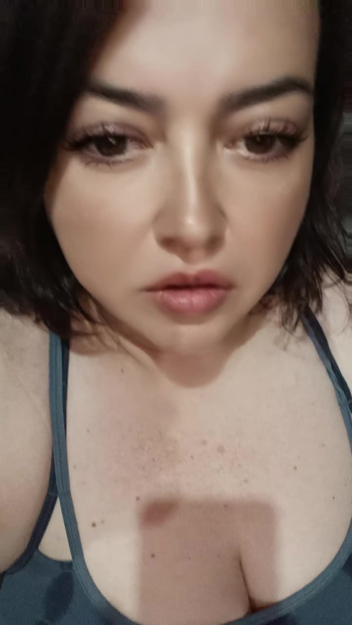 @lingerysexychic2