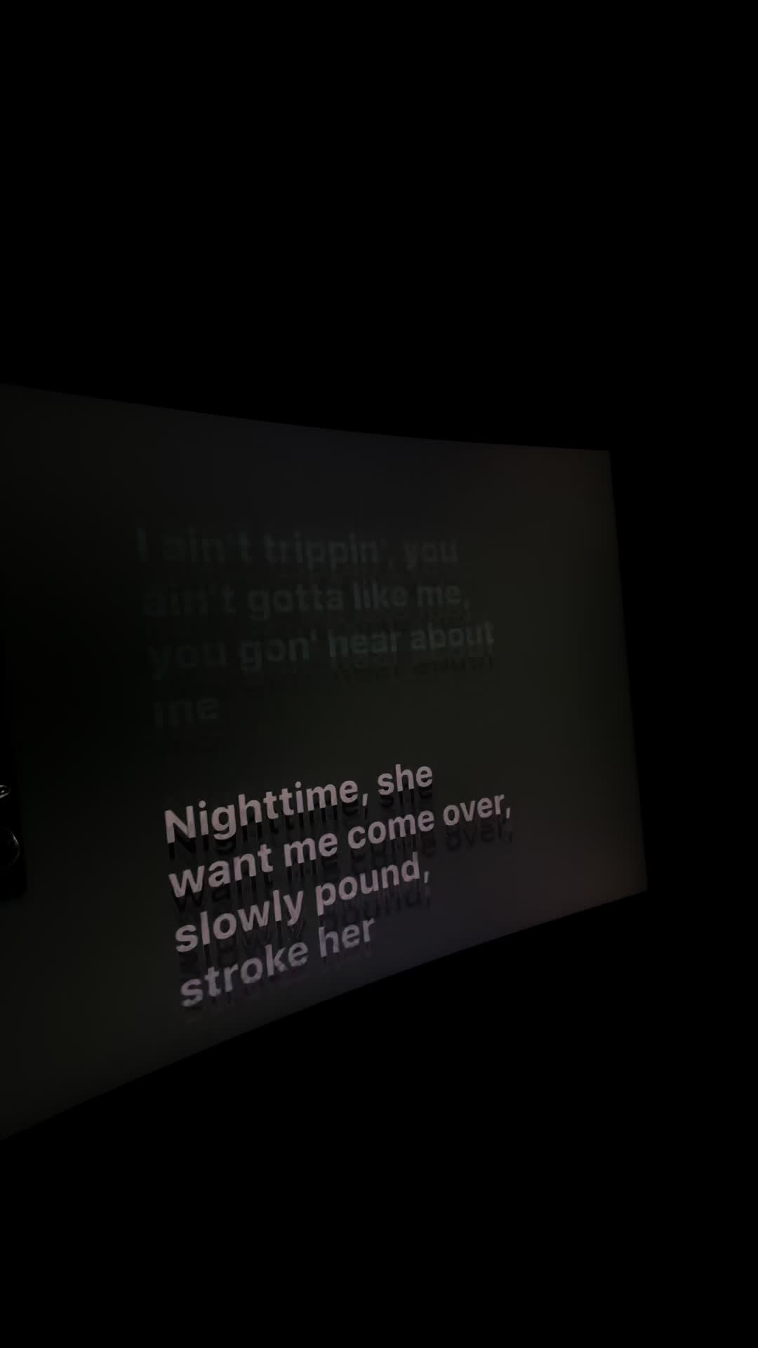 @🎧