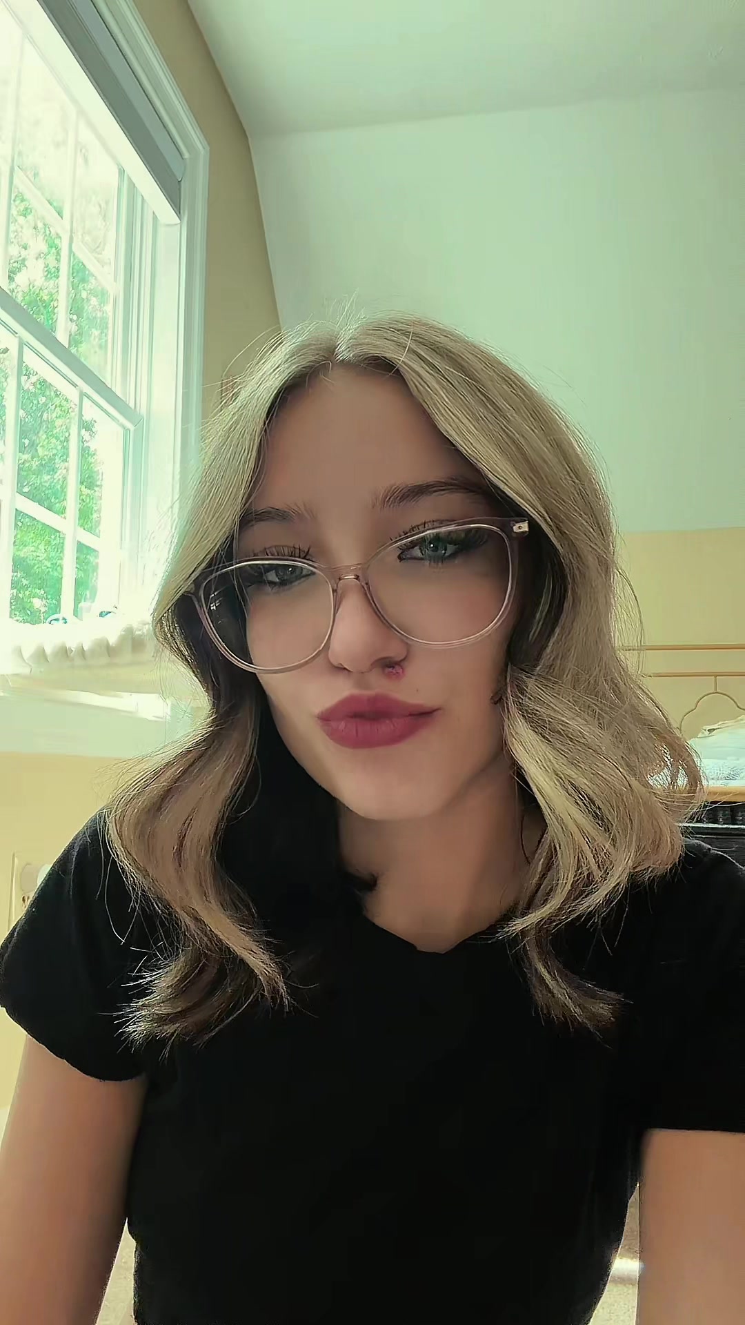 @glitteryunicornpuhh
