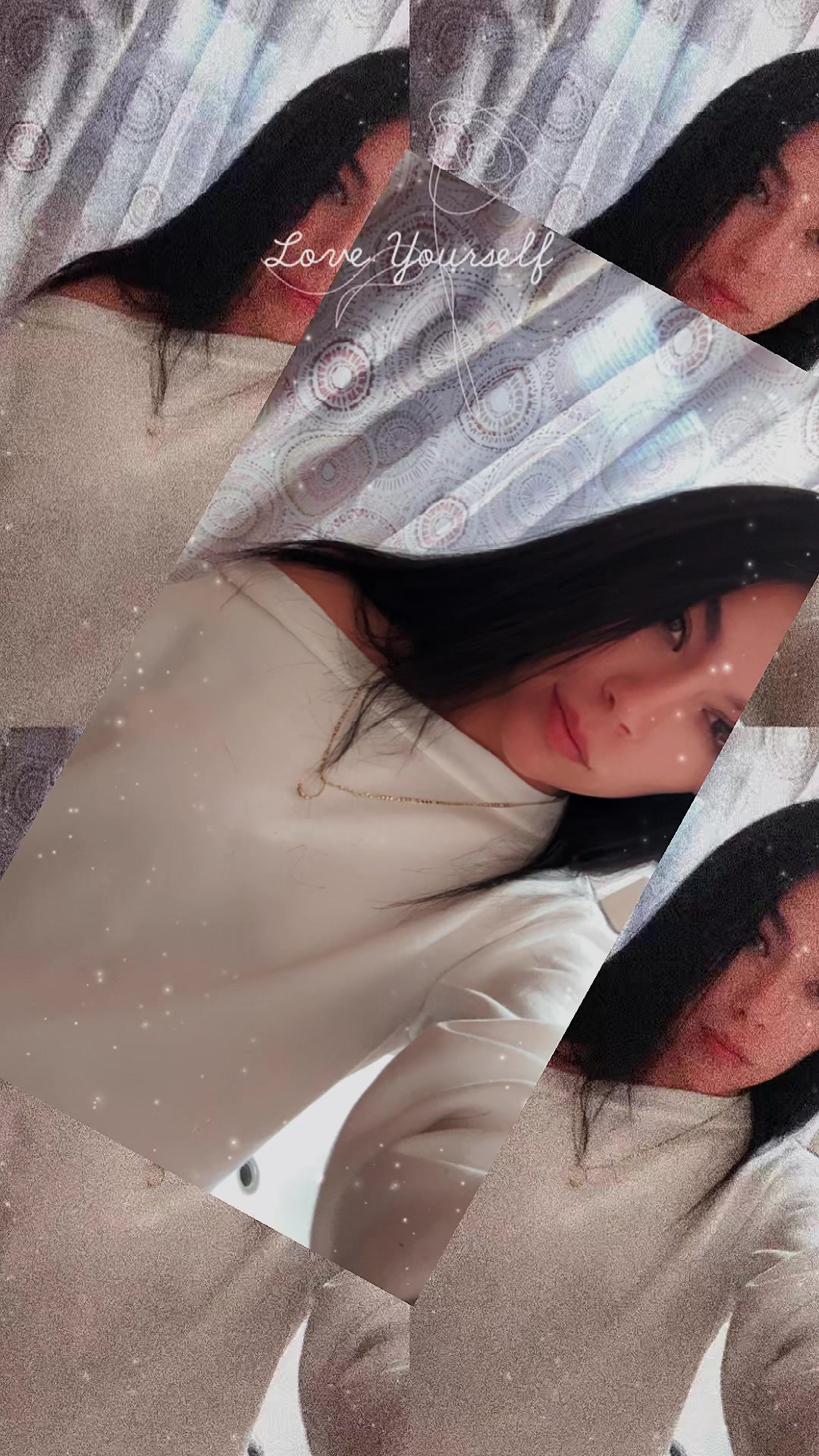 @*.^Monii