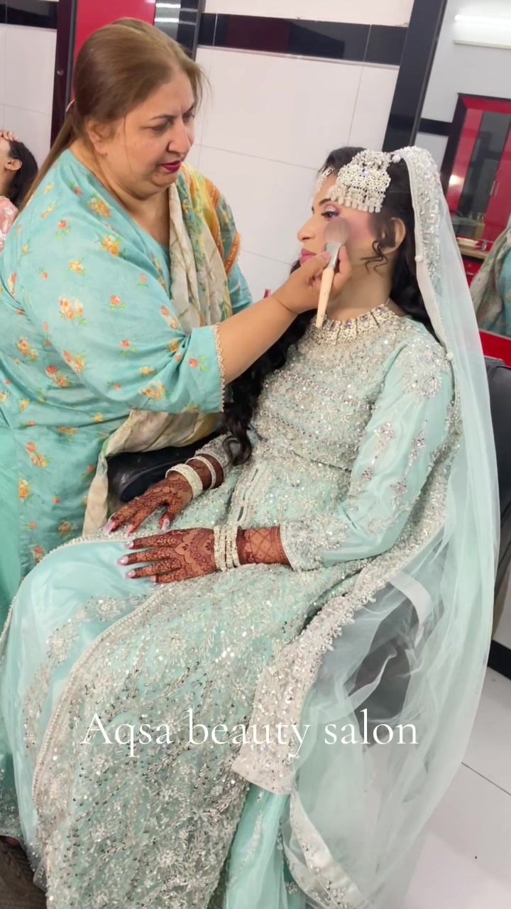 @Aqsa beauty clinic & institute