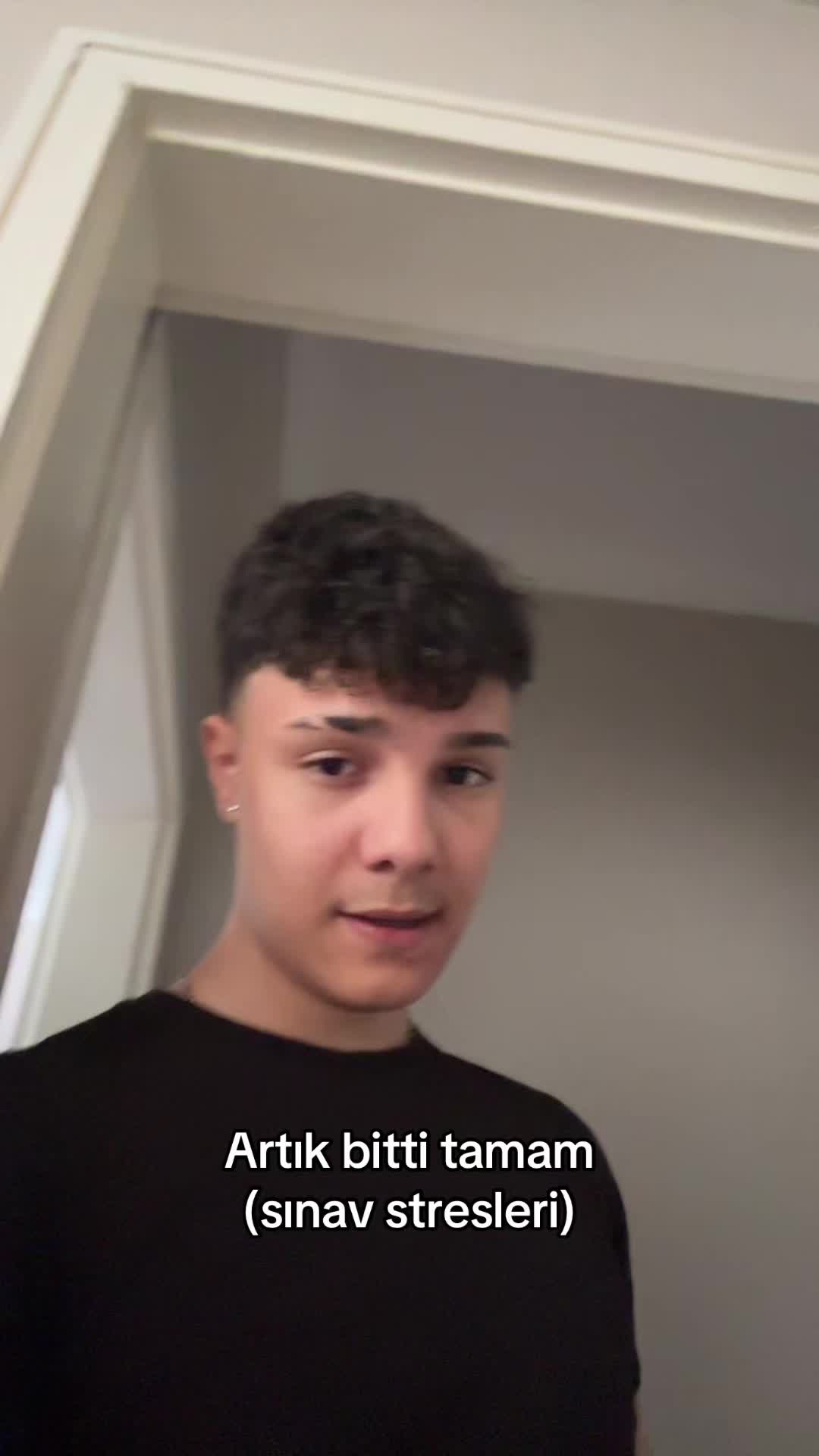 @Efekoz             🪳