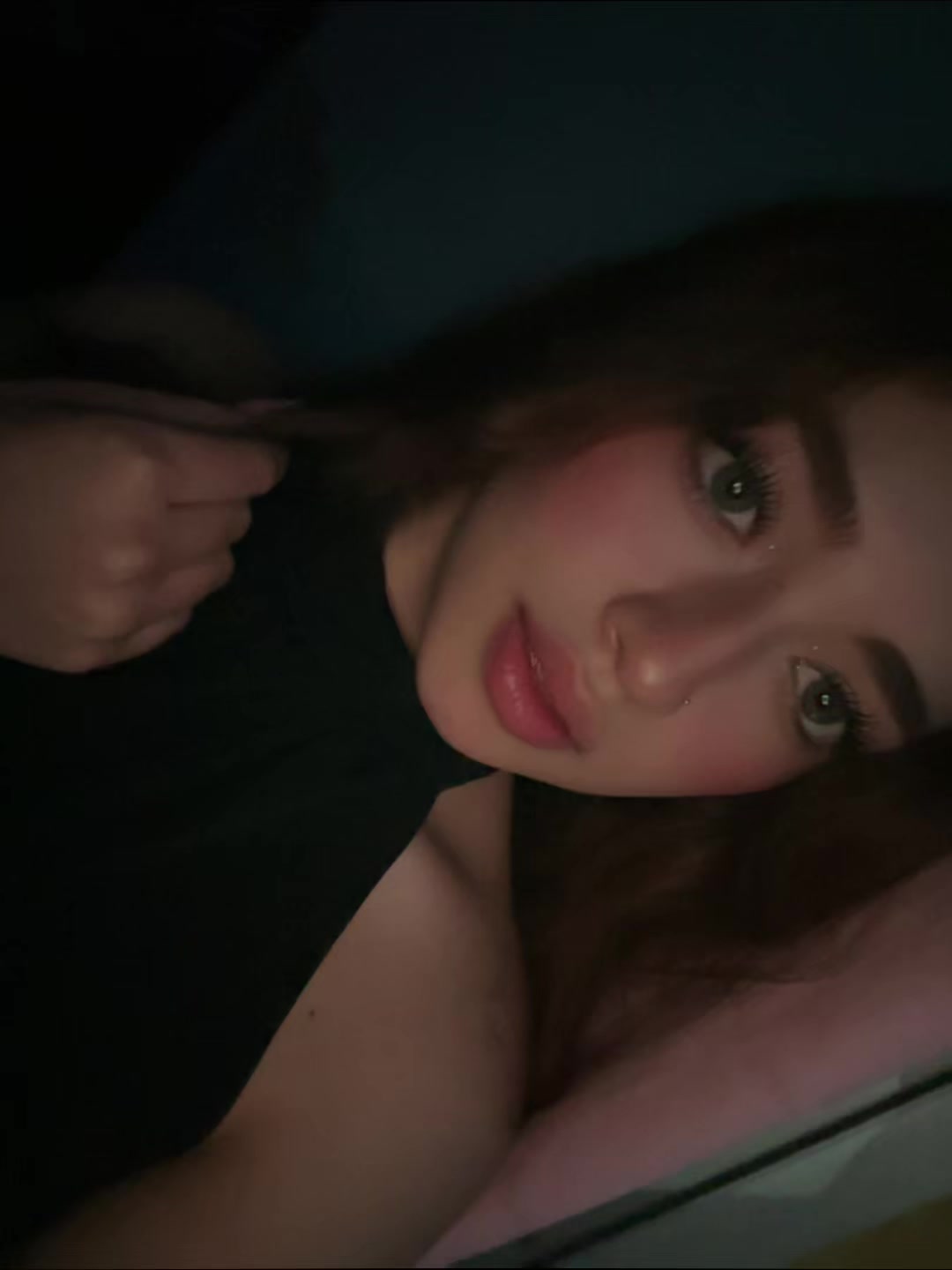 @🦦