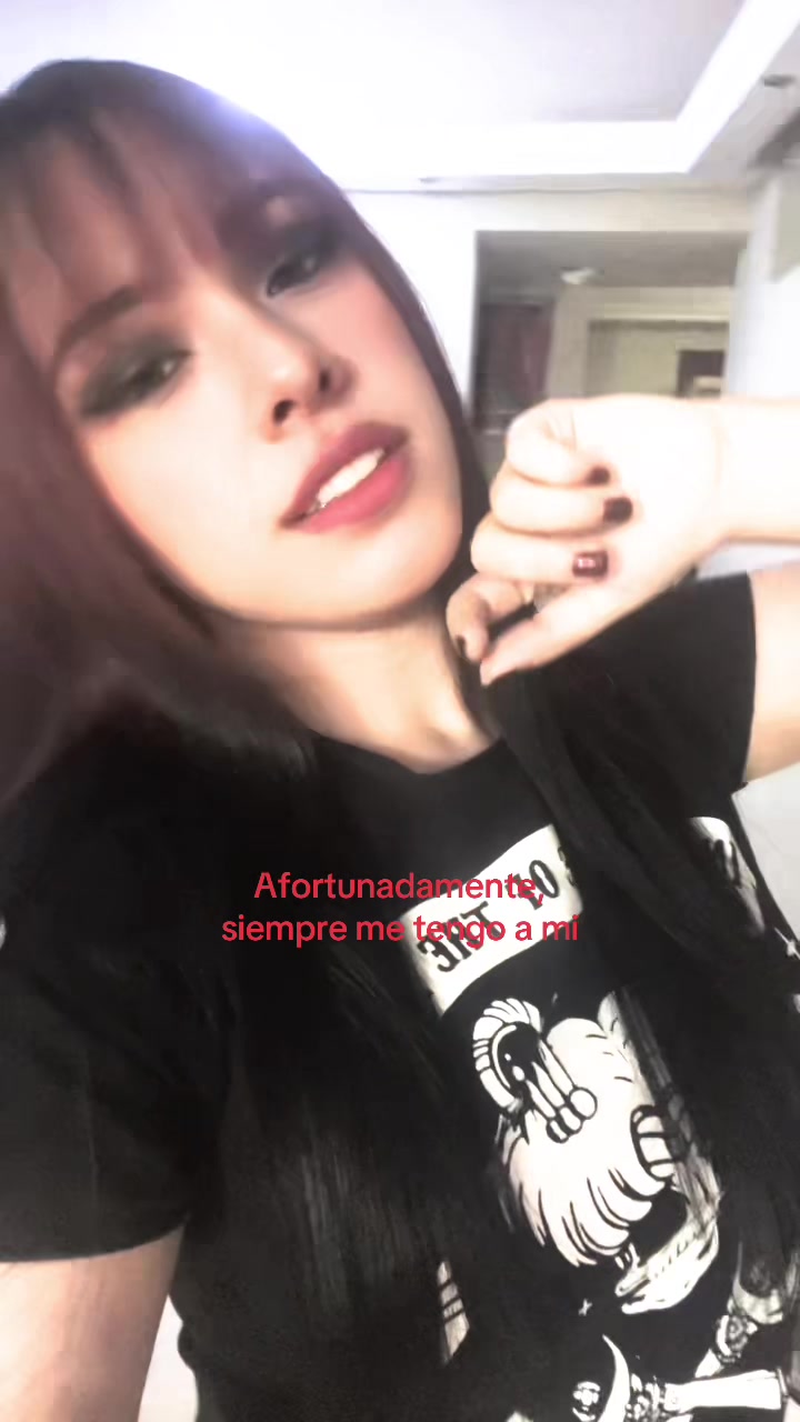 @E L i ♡ ♱⋰♡.