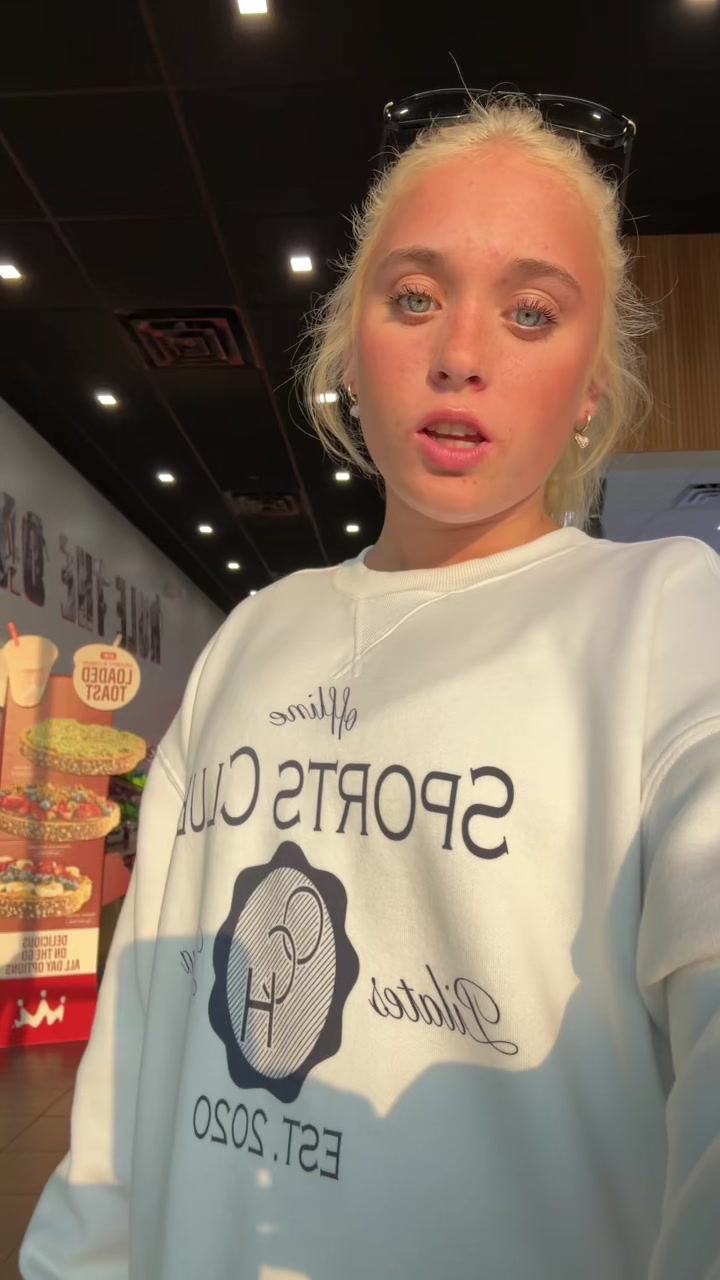 @Averie🎀