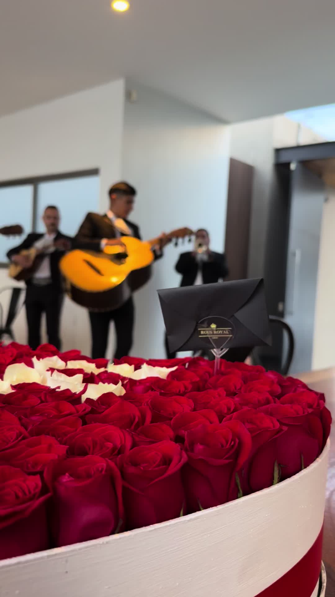 @𝒻⋆