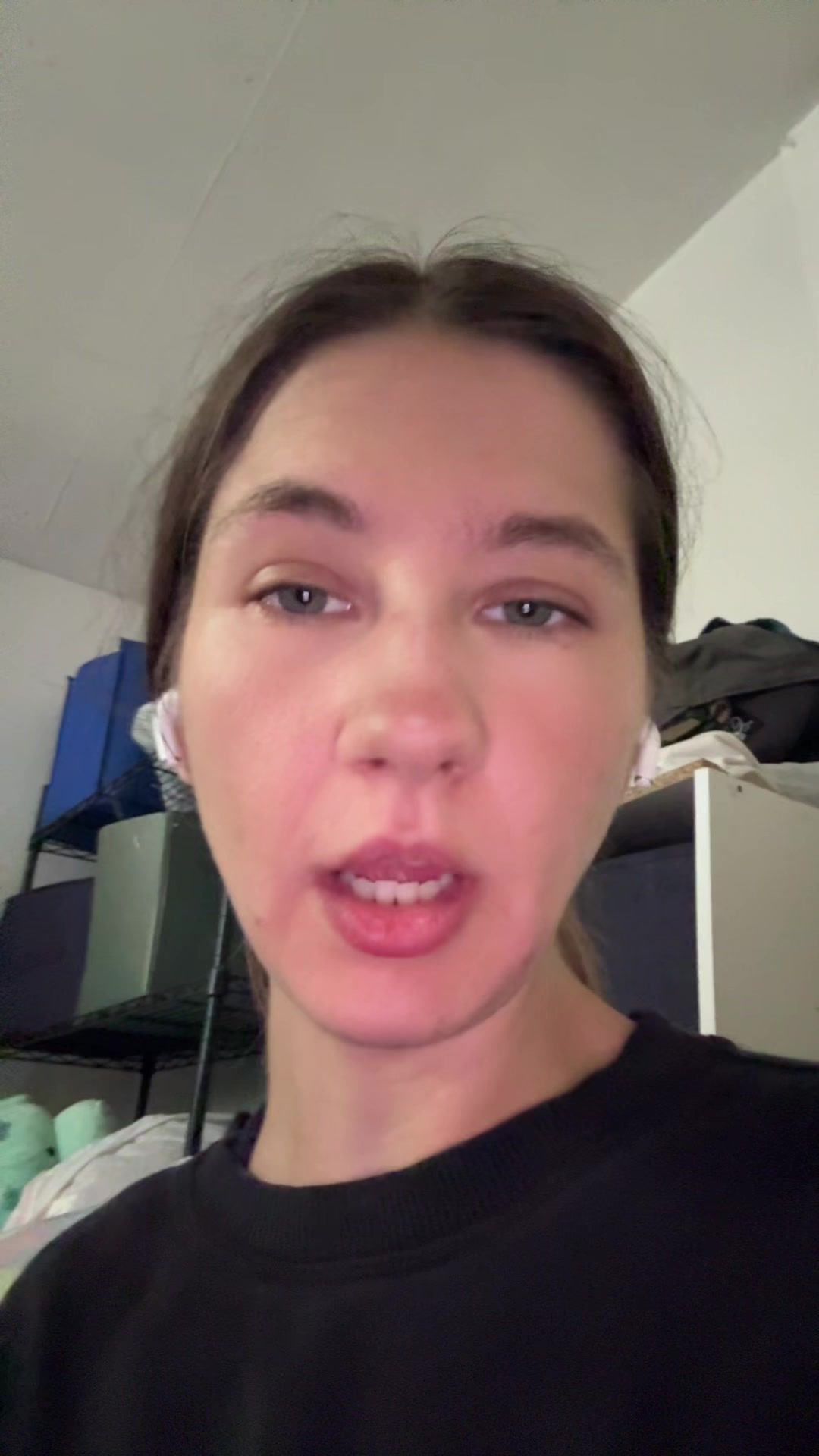 @isabella