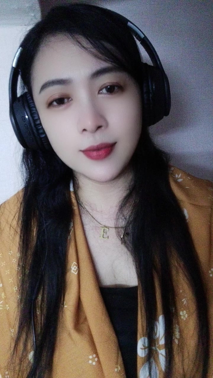 @Ling Ling🇲🇨🇭🇰