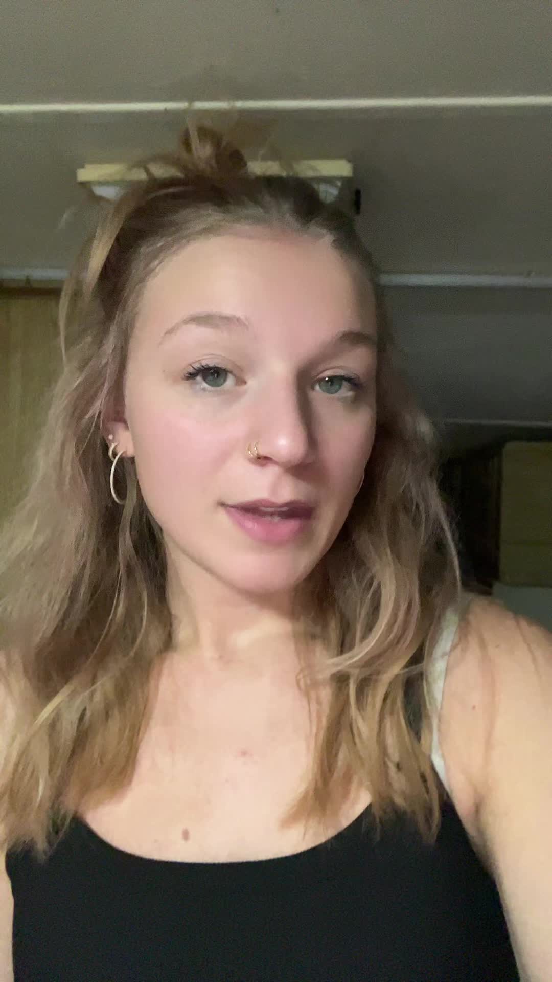 @Emily-Jo
