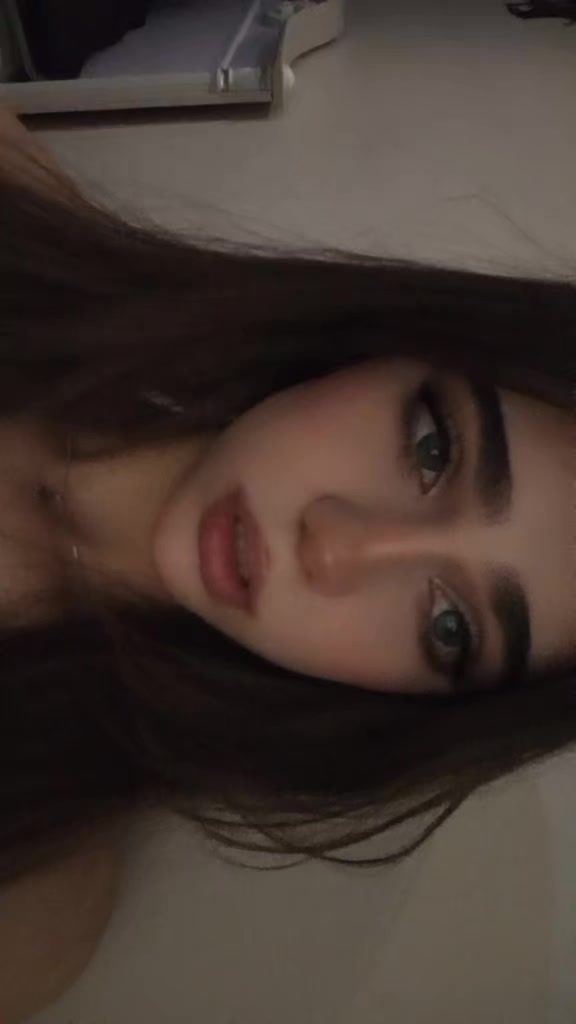 @𝐏𝐀𝐑𝐍𝐈𝐀👸🏻