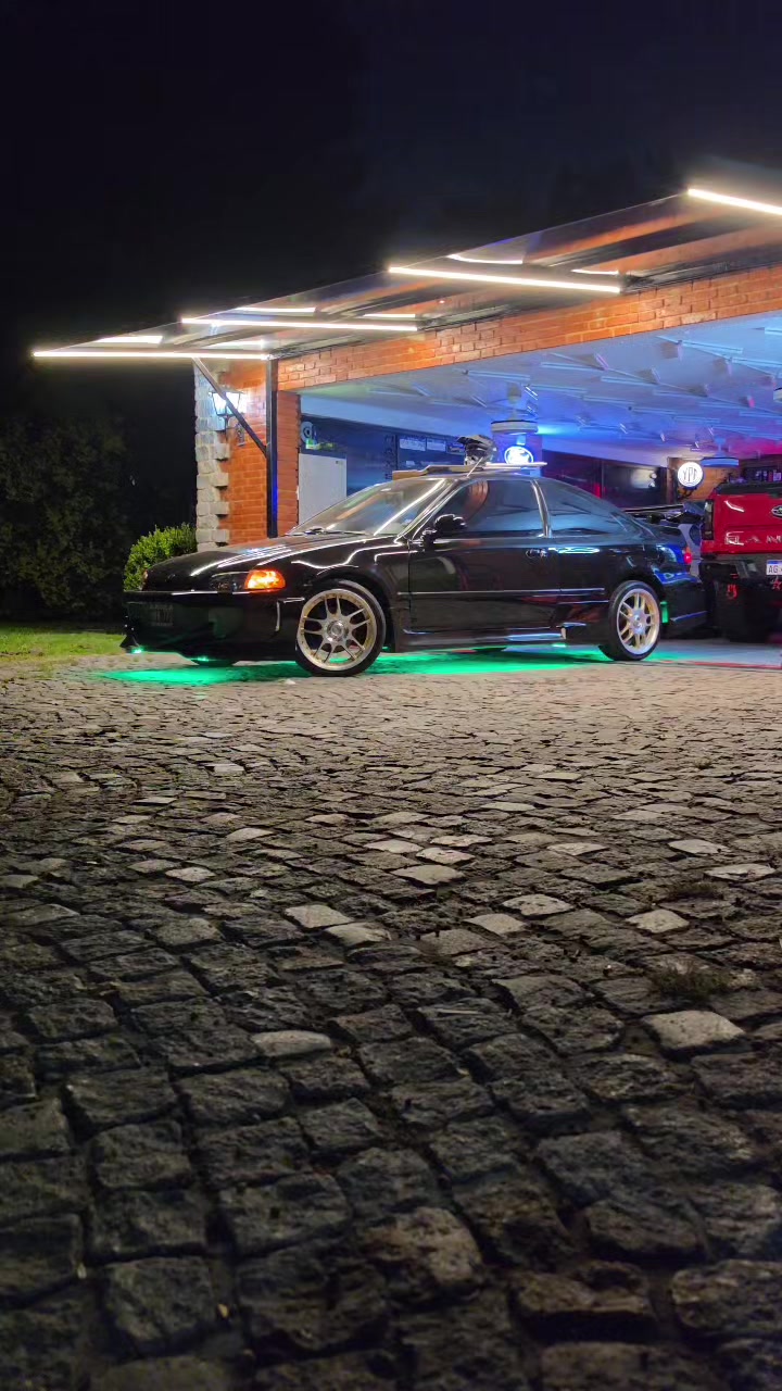 @elio ayala