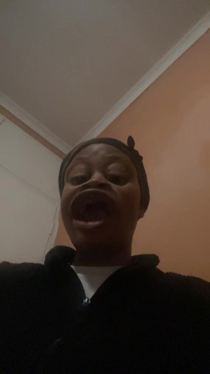 @Dinah_Phoshoko