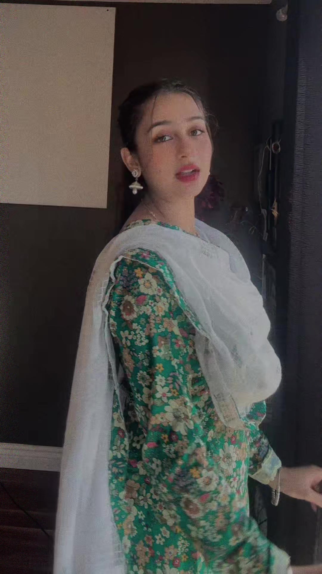 @Jazz_kaur_20