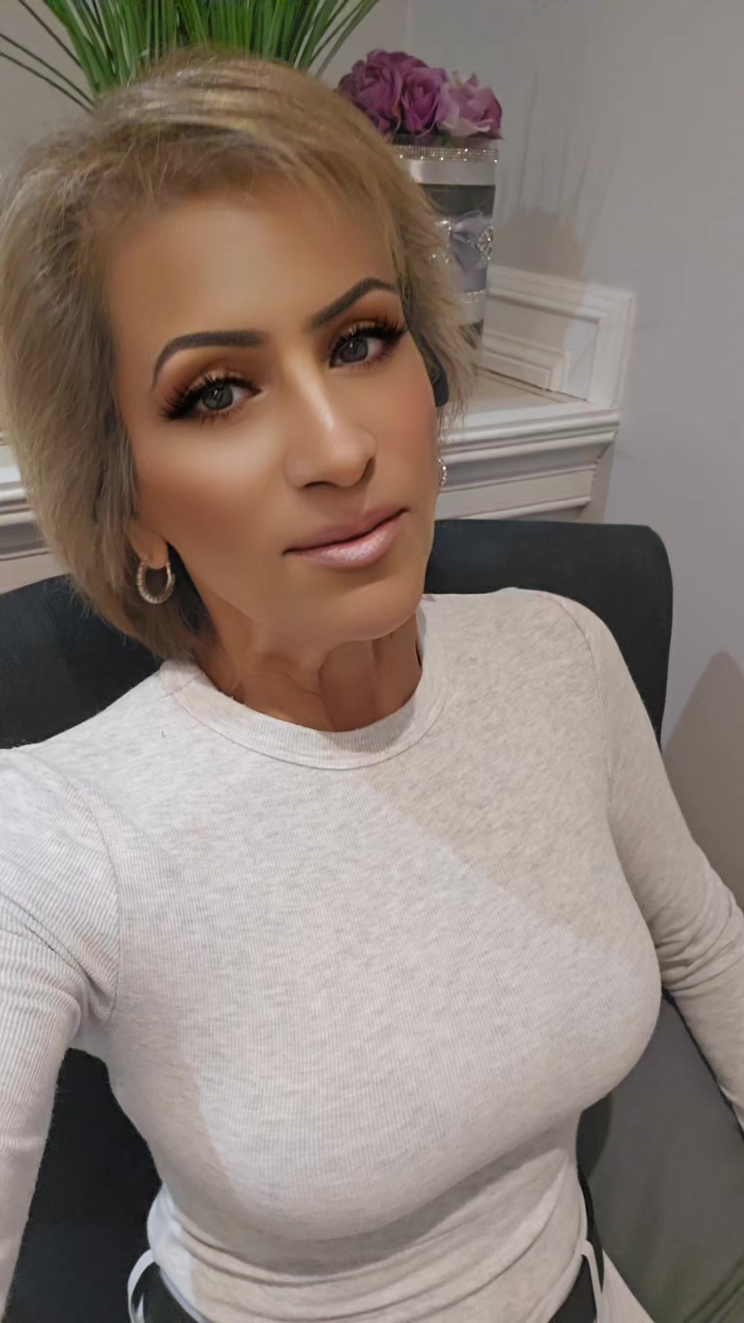@Dee