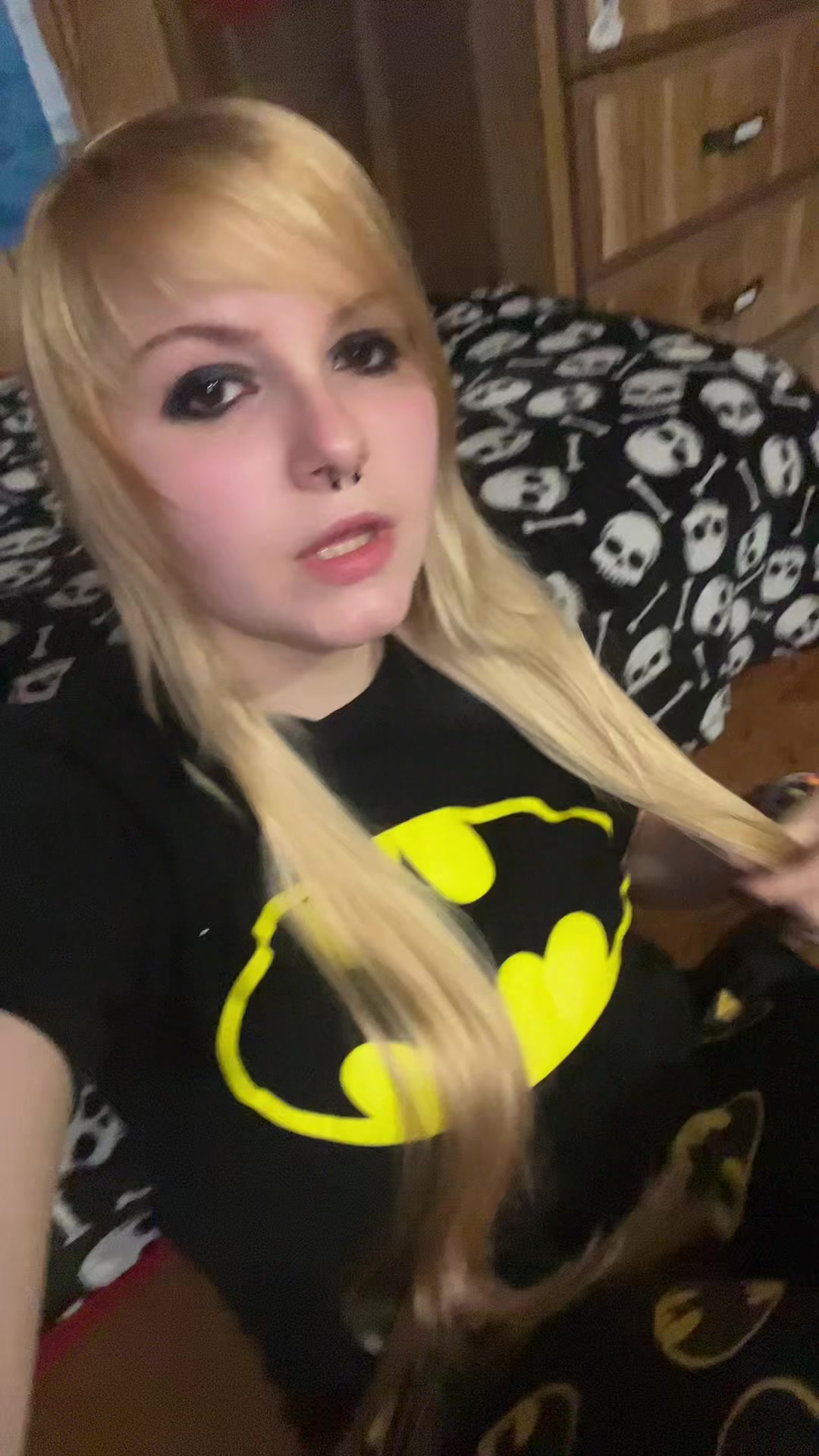 @⦻emo.zombie⦻