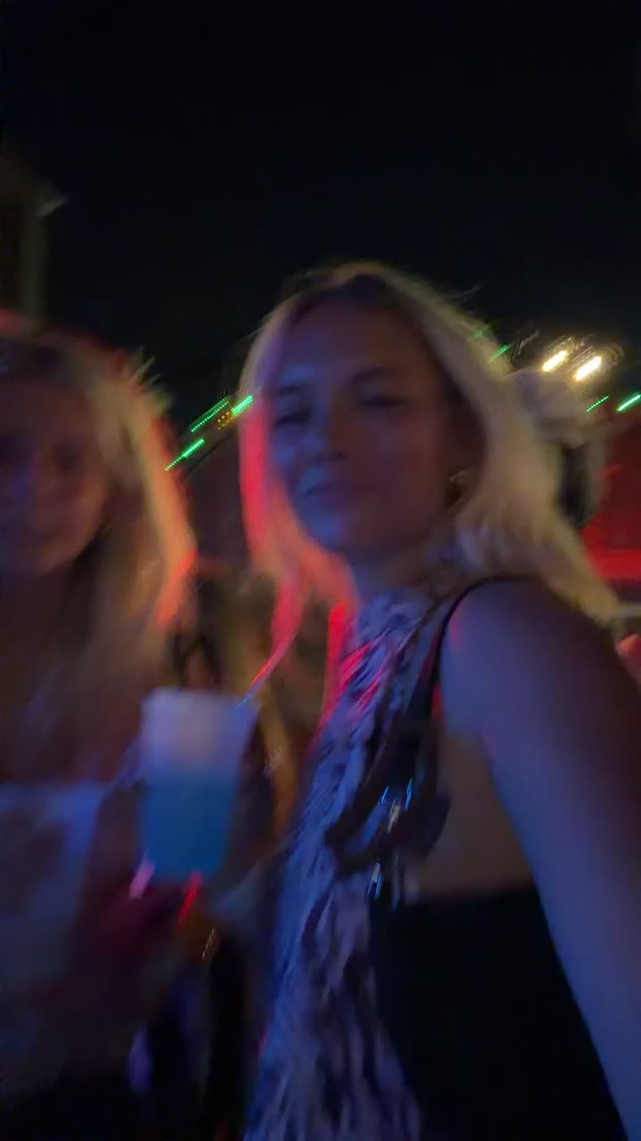 @lauren
