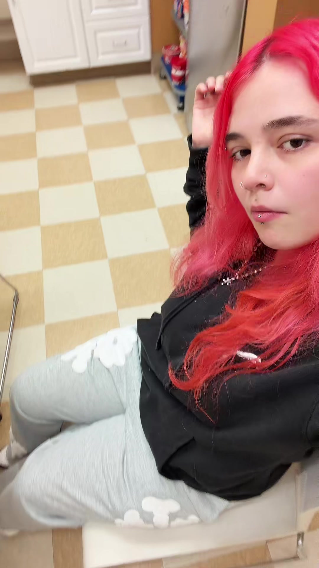@️