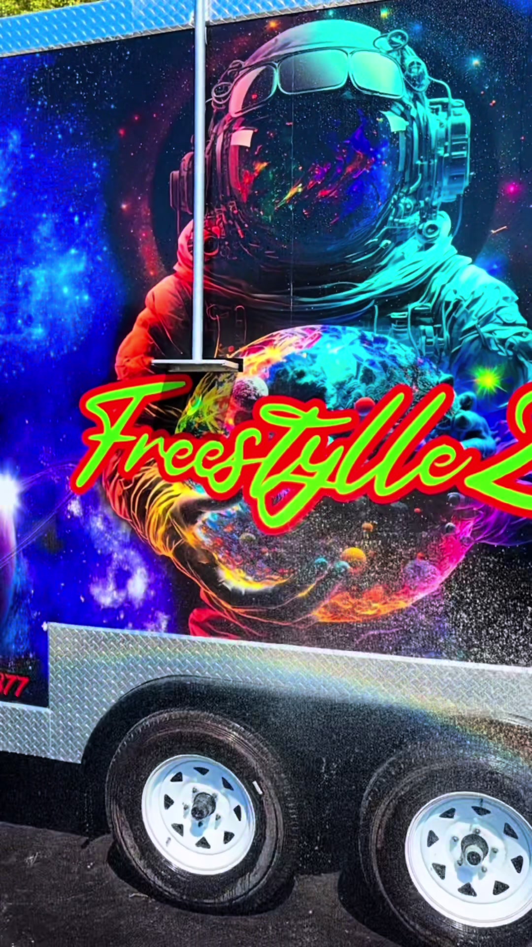 @Freestyllez