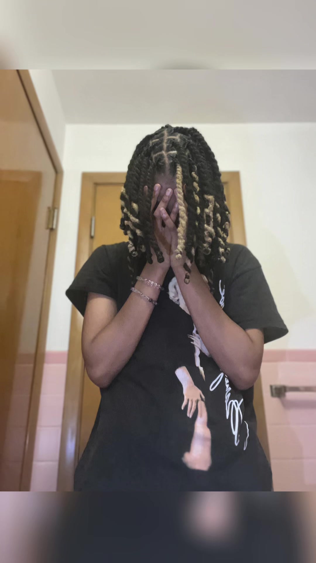 @QueenEyeDivine