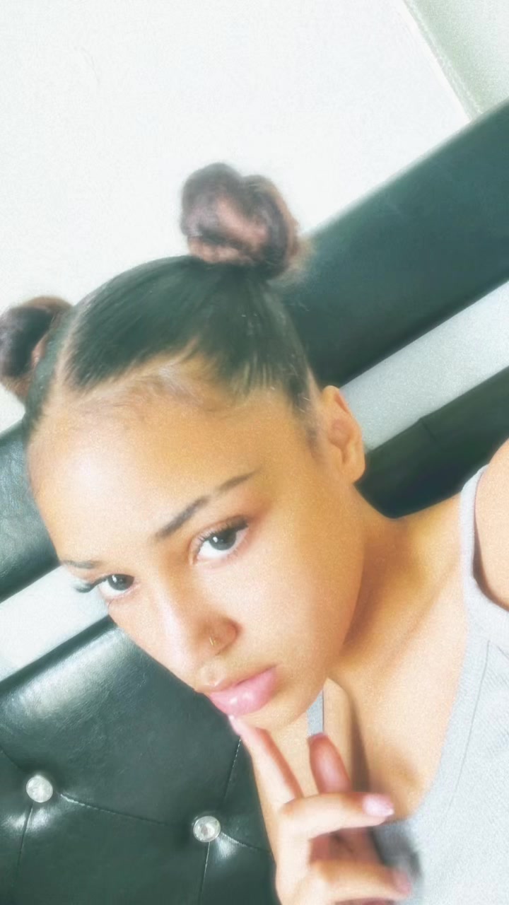 @pretty rican 🍭